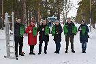 Члены Ассоциации молодых депутатов и молодежного Совета Давлекановского района установили скворечники в парке "Солнечный"